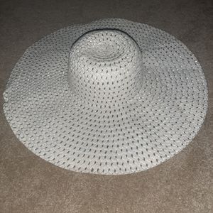 High Fashion White Summer Hat